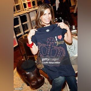 ⭐️VINTAGE⭐️ RARE Juicy Couture Y2K shirt